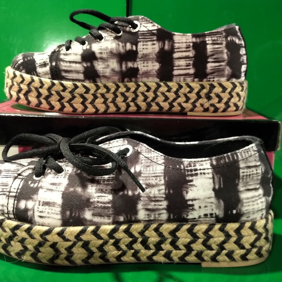 Sam Edelman Circus Platform Espradelle. Size 8M. - Picture 2 of 6